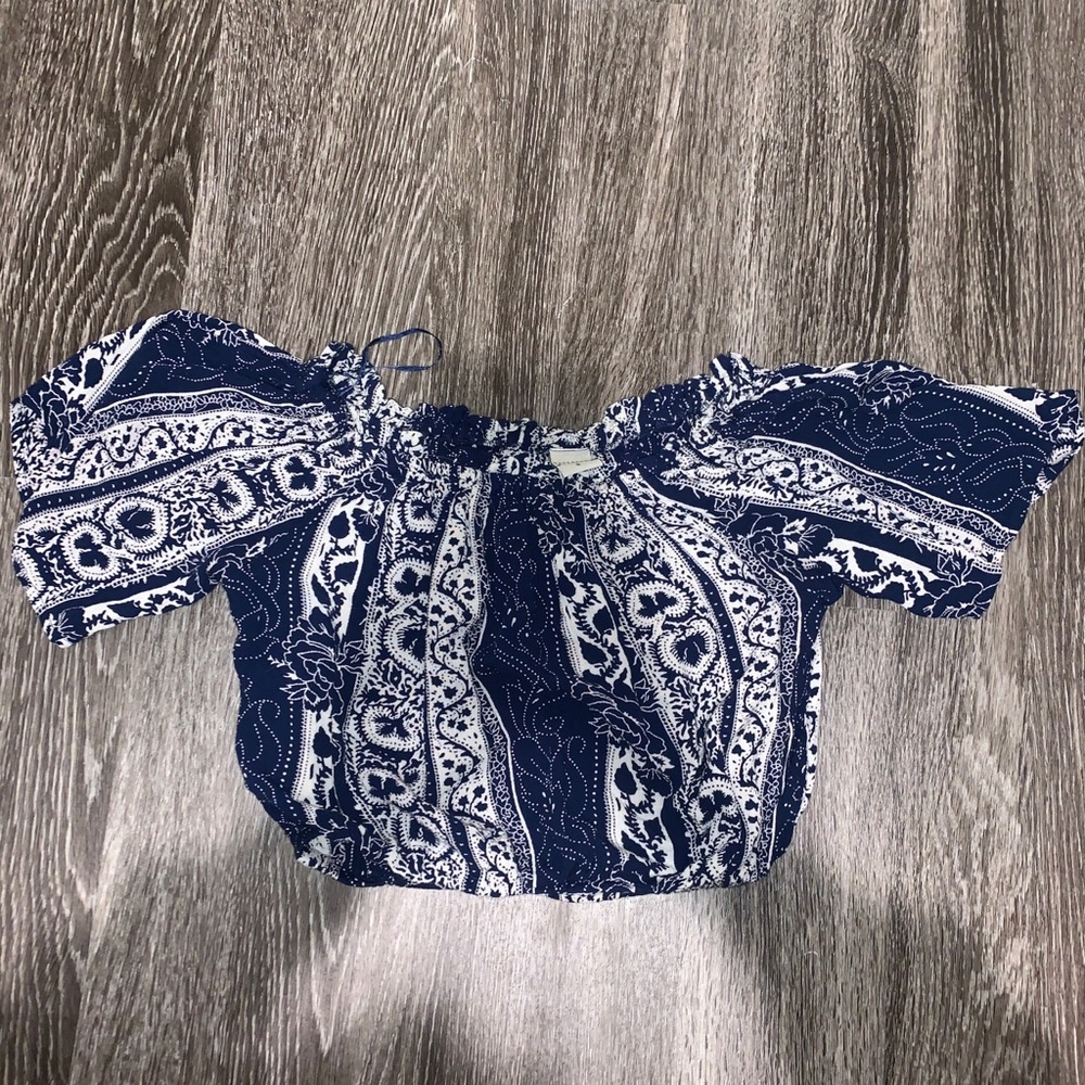 BELLA Floral off the shoulder top